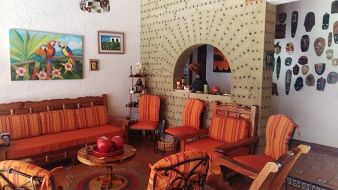 VENDE CASA EN EL FRACCIONAMIENTO LOMAS DE COCOYOC, SECCION POLO